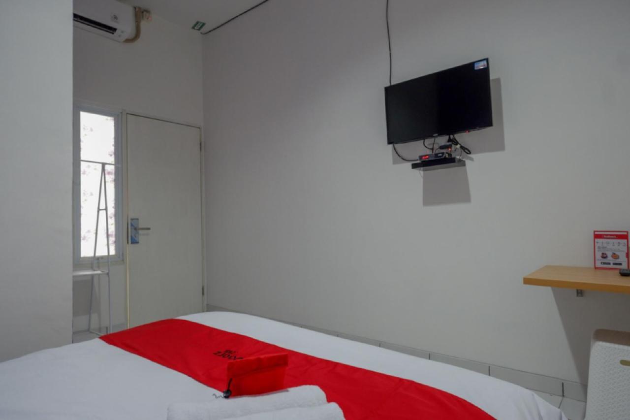 Reddoorz Near Alun Alun Kaliwungu Kendal Otel Brangsong Dış mekan fotoğraf